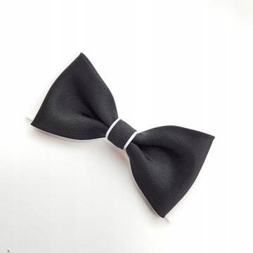 KOMUNIJNA MUSZKA CZARNO BIAŁA MUCHA Z POSZETKĄ