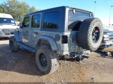 Jeep Wrangler III Unlimited Facelifting 3.6 V6 Pentastar 284KM 2018 Jeep Wrangler 3.6 V6 284 KM, 4x4, Sahara, drobna szkoda, z cieplego Texasu, zdjęcie 2
