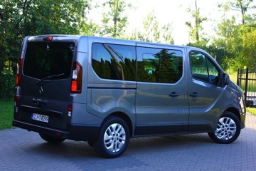 Renault Trafic III 2020 Renault Trafic 2.0 DCI 145KM 8 Osobowy SkoryNaviKamera Cofania,AlusLampa l, zdjęcie 9