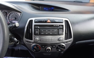Hyundai i20 I Hatchback 5d Facelifting 1.2 DOHC 85KM 2013 Hyundai i20 Bezwypadkowy Serwisowany 1-Wlasciciel Klimatyzacja Po Lift Pie, zdjęcie 19