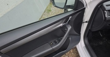 Skoda Octavia III Kombi Facelifting 2.0 TDI 150KM 2020 Skoda Octavia 2,0 TDI 150 KM Full LED NAVI automat 129 tys km OPLACONY 2.0, zdjęcie 6