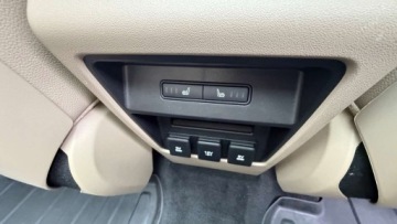 Land Rover Discovery Sport SUV 2.0 Si4 240KM 2018 Land Rover Discovery Sport Raty 2.0 bemz 240KM Automat Panorama Skora tylk, zdjęcie 39