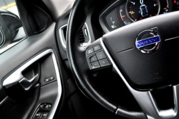 Volvo V60 I Kombi Facelifting 2.0 D2 DRIVE-E 120KM 2015 Volvo V60 LiFT Ocean Race Ledy Digital Skóra Navi, zdjęcie 25