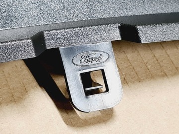 FORD FIESTA MK7 2008-2012 ЗНАЧОК ПЕРЕДНИЙ БАМПЕР ОРИГИНАЛ FORD