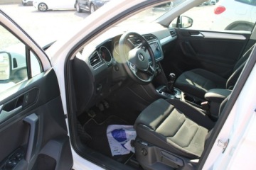 Volkswagen Tiguan II SUV 2.0 TDI 150KM 2019 Volkswagen Tiguan Comfortline F-Vat Salon Polska, zdjęcie 21