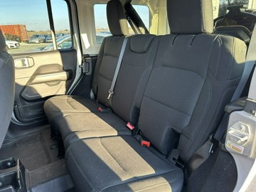 Jeep Wrangler IV Sport 4d Seria 5  2.0 GME Turbo  272KM 2019 Jeep Wrangler Sahara 2.0T 272KM 4x4 2019r. Hardtop, zdjęcie 26