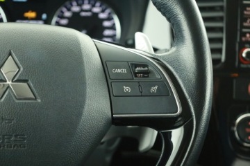 Mitsubishi Outlander III SUV Facelifting 2015 2.0 MIVEC 150KM 2016 Mitsubishi Outlander 2.0, Salon Polska, zdjęcie 15