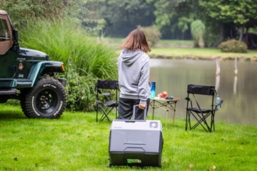 Холодильник компрессорно-морозильный для туристического автомобиля 12/24 В Метеор 50 л