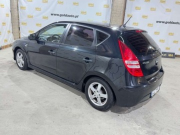 Hyundai i30 I Hatchback 1.4 109KM 2010 Hyundai i30 Lift Klima-auto Serwis Sprawdz PL OPONY zima 1.4 Benzyna, zdjęcie 8