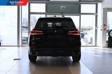 BMW X5 G05 SUV 2.0 25d 231KM 2020 BMW X5 xDrive25dAdaptacyjne Reflektory LEDLED Fog lights 2.0 Diesel 231KM, zdjęcie 17