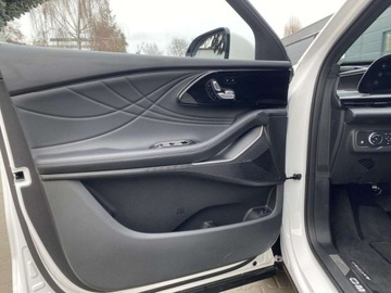 Omoda 9 1.5 T-GDI 537KM 2025 Omoda 9 PHEV Exlusive 1.5 Hybryda Plug-in 537KM, zdjęcie 9