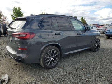 BMW X5 G05 2022 BMW X5 M 50I 2022 4.4l 4.4 Benzyna 523KM, zdjęcie 3