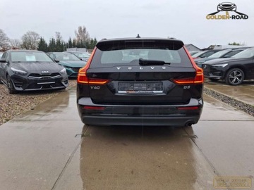 Volvo V60 II  Kombi 2.0 D3 150KM 2020 Volvo V60 2,0 D3 150KM klima elektryka led alu navi tempomat oplacony 2.0, zdjęcie 6