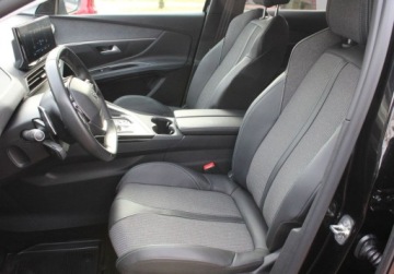 Peugeot 3008 II Crossover Facelifting  1.2 PureTech 130KM 2022 Peugeot 3008 Eat8 Od RiA 1.2 Benzyna 130KM, zdjęcie 11