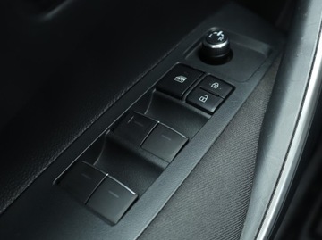 Toyota Corolla XII Sedan 1.5 VVT-i 125KM 2022 Toyota Corolla 1.5 VVT-i, Salon Polska, zdjęcie 17