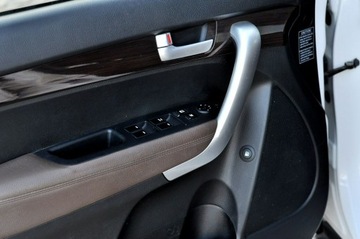 Kia Sorento II SUV 2.0 CRDi 150KM 2011 Kia Sorento 2,0CRDi 150KM Panorama Navi, zdjęcie 13