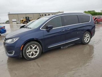 Chrysler Pacifica II 2020 Chrysler Pacifica Touring L Plus FWD, od ubezpieczalni 3.6 Benzyna 287KM, zdjęcie 2