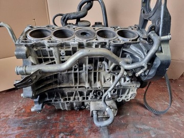 SPODEK BLOK MOTORU VOLVO V50 C70 S80 V70 XC60 D5244T
