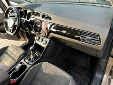 Volkswagen Touran III 1.4 TSI 150KM 2017 Volkswagen Touran 7osób 2kpl.opon SalonPL, zdjęcie 15