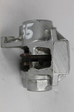 YAMAHA ROADLINER STRATOLINER 1900 ПЕРЕДНИЙ ЗАЖИМ