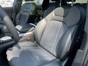 Audi Q7 II 2025 AUDI Q7 60 TFSI e quattro S Line Suv 3.0 (490KM) 2025, zdjęcie 3