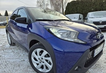 Toyota Aygo X 1.1 VVT-i 72KM 2022 Toyota Aygo X SalonPolska Tylko 4500 Km PelenSerwis JakNowy Benzyna, zdjęcie 4
