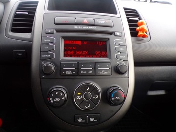 Kia Soul I Crossover Facelifting 1.6 CRDi 128KM 2013 Kia Soul Alu 1.6 Crdi Ideał zarejestrowana, zdjęcie 14