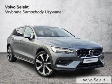 Volvo V60 II  Kombi 2.0 D4 190KM 2019 Volvo V60 Cross Country Salon PL Pro D4 B 190KM AW, zdjęcie 1
