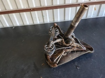 STARY ZABYTKOWY POLSKI ROWER PRL SIEDZENIE LOGO