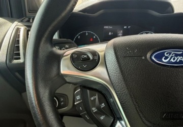 Ford Tourneo Connect III Standard 1.5 EcoBlue 120KM 2022 Ford Tourneo Connect 1.5 EcoBlue 120KM AT Titanium Salon PL ASO I-wszy wla, zdjęcie 18