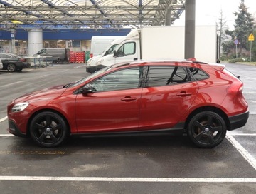 Volvo V40 II Hatchback Facelifting 2.0 D2 120KM 2017 Volvo V40 Cross Country 2.0 D2, Skóra, Navi, zdjęcie 2
