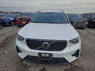 Volvo XC40 2024 Volvo XC 40 Core 2024 2.0 Benzyna 194KM, zdjęcie 4
