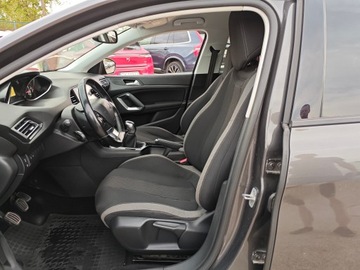 Peugeot 308 II SW 1.2 PureTech 110KM 2017 PEUGEOT 308 Hatchback 5d 1.2 PureTech 110KM, Manual,2 x Klucz, Serwisowany, zdjęcie 21