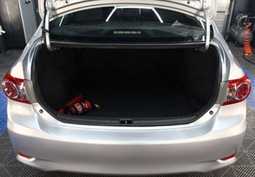 Toyota Corolla X Sedan Facelifting 1.4 D-4D 90KM 2013 Toyota Corolla Polski salon_1.4 D_90KM _ klimatyzacja _ podgrzewane fotele, zdjęcie 6