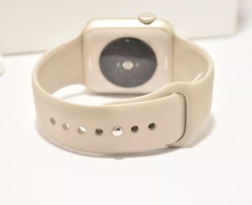 Apple WATCH SE (2 ПОКОЛЕНИЯ) 44 ММ GPS MOON GLOW