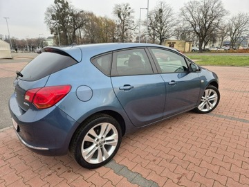 Opel Astra J Hatchback 5d 1.4 Twinport ECOTEC 100KM 2012 Opel Astra Oryginał Bezwypadkowy I Właścicie, zdjęcie 7