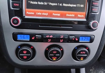 Volkswagen Scirocco III 2008 Volkswagen Scirocco 2008r, 2.0Benzyna. Uszkodzony prawy przod i lewy bok., zdjęcie 13