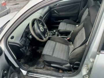 Volkswagen Passat B5 Sedan 1.8 T 20V 150KM 2003 Volkswagen Passat 1.8T b+g 150km 03r, zdjęcie 4