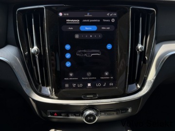 Volvo V60 II  Kombi Facelifting 2.0 B4 B 197KM 2025 Volvo V60 V60 B4 B Plus Dark aut, Pakiet climate,, zdjęcie 20