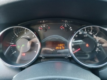 Peugeot 5008 I Minivan 2.0 HDi FAP 150KM 2011 Peugeot 5008 2,0 HDI 150KM Klimatronik ALU 16 7, zdjęcie 12