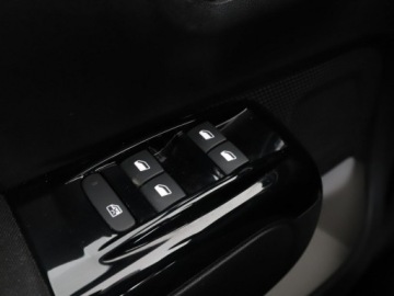 Citroen C3 III Hatchback 1.2 PureTech 82KM 2017 Citroen C3 klimatyzacja multifunkcja czujniki, zdjęcie 32