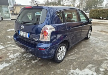 Toyota Corolla Verso E120 1.8 VVT-i 135KM 2004 Toyota Corolla Verso 1.8 benzyna z Wloch Bez rdzy Zadbana 1.8 Benzyna, zdjęcie 4