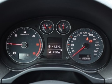 Audi A3 8P Hatchback 3d 2.0 TDI CR 140KM 2011 Audi A3 2.0 TDI, 4X4, Xenon, Bi-Xenon, Klima, zdjęcie 10