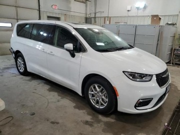 Chrysler Pacifica II 2023 Chrysler Pacifica 2023, Touring L FWD, 3.6 L, 700 km przebiegu , od ubezp, zdjęcie 3