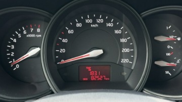 Kia Rio III Hatchback 3d 1.4 DOHC CVVT 109KM 2014 Kia Rio Benzyna Zarejestrowany Ubezpieczony, zdjęcie 27