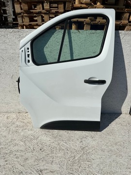 TRAFIC VIVARO III DRZWI LEWY PRZÓD BIAŁE 369