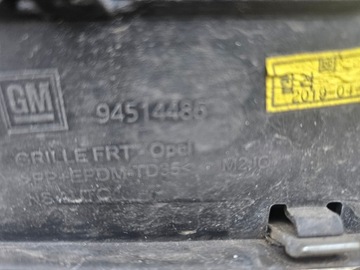 OPEL KARL ZDERZAK PRZÓD GRILL KRATKA