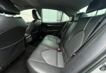 Toyota Camry IX Sedan 2.5 Hybrid Dynamic Force 218KM 2021 Toyota Camry Salon Polska Automat Navi Kamera Led 1 Wlasciciel FV23, zdjęcie 14
