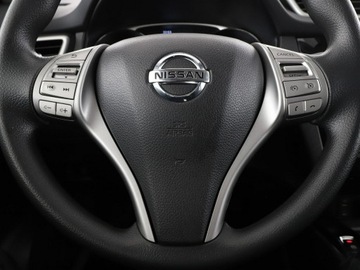 Nissan X-Trail III Terenowy 1.6 DIG-T 163KM 2015 Nissan X-Trail Niska cena Klimatyzacja Czujniki, zdjęcie 20