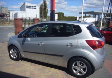 Kia Venga Mikrovan 1.4 DOHC CVVT 90KM 2012 Kia Venga Kia Venga Salon PL - serwis - I wlasciciel 1.4 Benzyna 90KM, zdjęcie 9